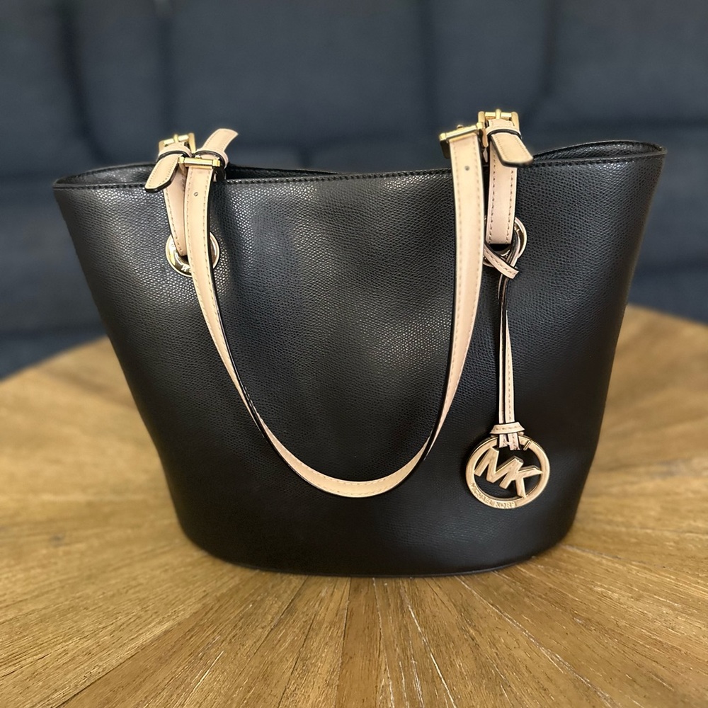 Michael Kors Tote Shoulder Bag - like new!